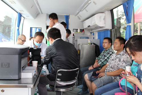 在獻血車獻血應(yīng)該注意什么？01