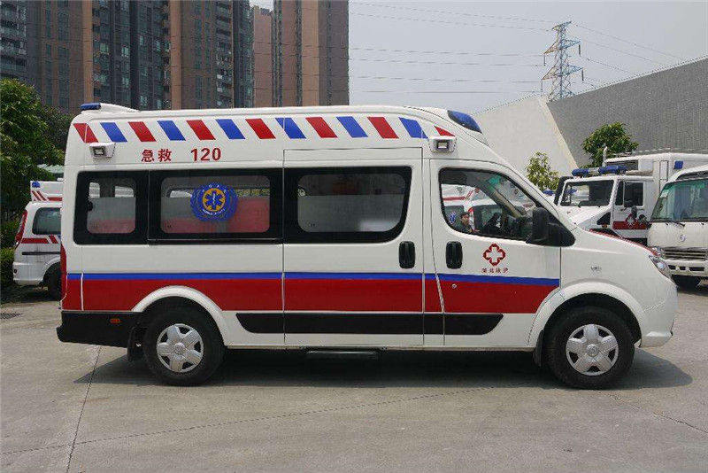 救護(hù)車一次多少錢？出車費(fèi)用太高或成救護(hù)難題？02